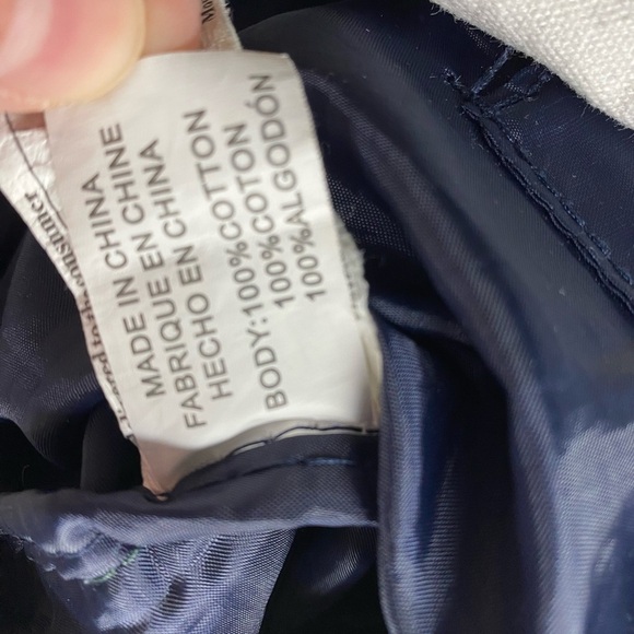 Tommy Hilfiger Blue and Red Duffel Bag with Signature Design - Picture 11 of 16